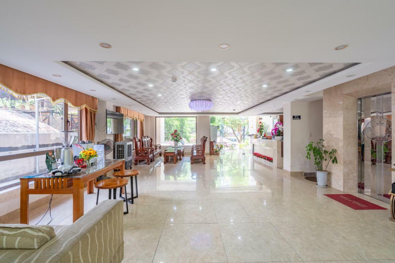 Oyo 236 Hoa Mai Boutique Hotel Da Nang Bagian luar foto